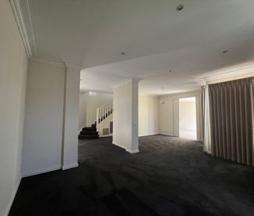 3/37 Donna Buang Street, Camberwell, Vic 3124 - Photo 5