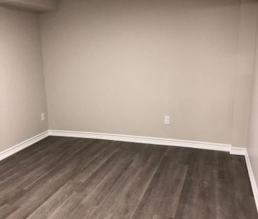 For Lease - 5473 Red Brush Drive, Mississauga, Ontario - Photo 2