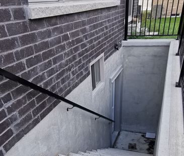 For Lease - 15 Comet Street Unit# BSMT, Richmond Hill, Ontario - Photo 2