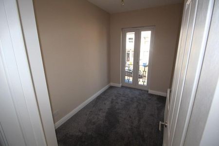 2 bedroom maisonette to rent - Photo 3