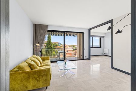 Location Appartement 2 pièces 72m² NICE 06000 - Photo 3
