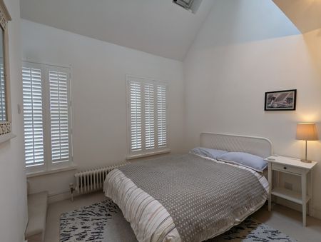 2 Bed End Terrace, Burns Road, SW11 - Photo 4