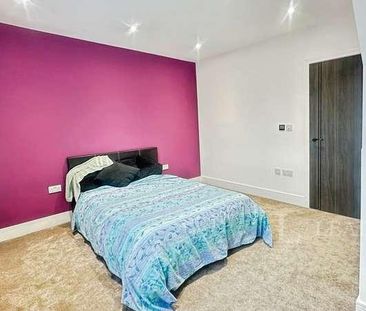 Priestleys, Luton, Bedfordshire, LU1 - Photo 3