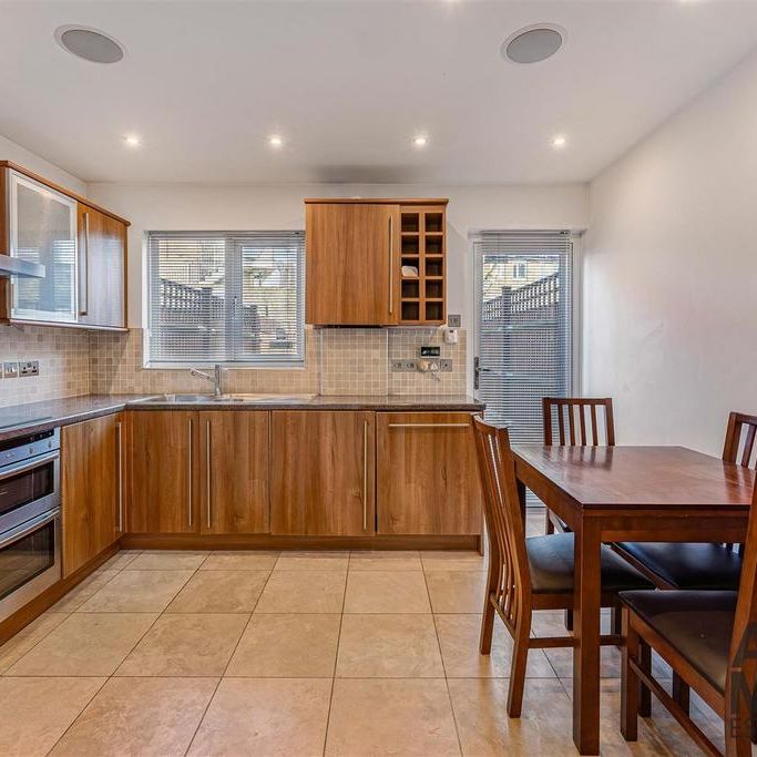 2 bedroom house to rent - Photo 1