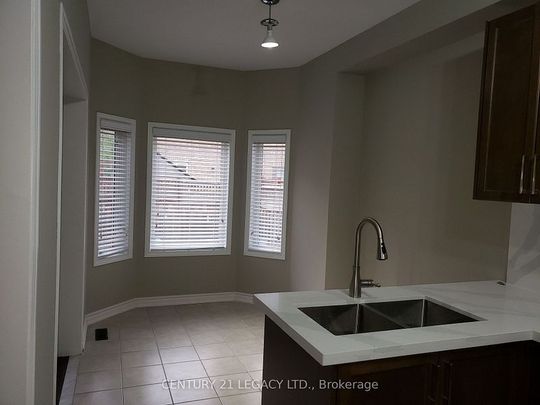 For Lease - 21 Kilrea Way, Brampton, Ontario - Photo 1