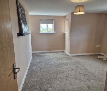 Arbour Walk, Frodsham, Helsby - Photo 1