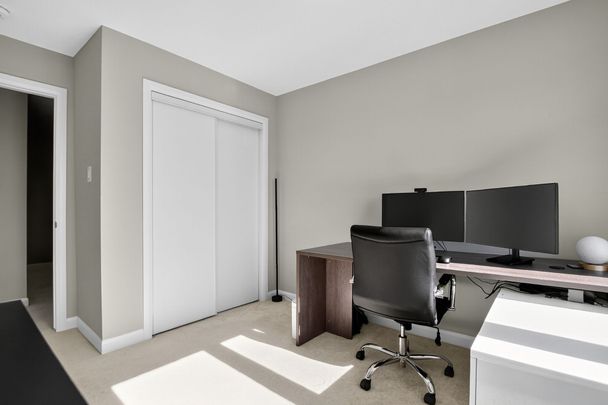 For Lease - 342 Raheen Court, Barrhaven, Ontario - Photo 1