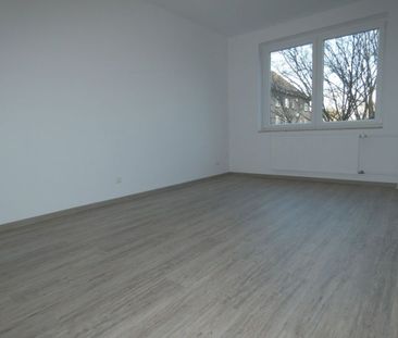 *** Charmante 2-Zi.-Whg. mit Loggia in grüner Lage! *** - Photo 6