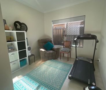 14 Whimbrel Crescent, Coodanup WA 6210 - House For Rent | Domain - Photo 2