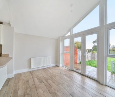 4, Ashenden Bungalows - Photo 6