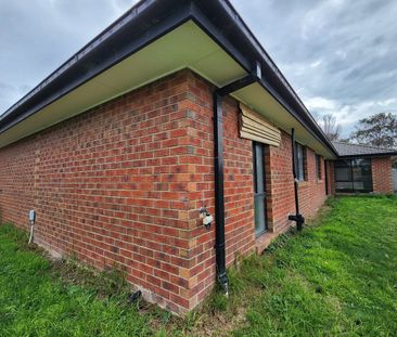 Lovely spacious home ! - Photo 6