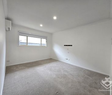 Spacious Family Home - Photo 5