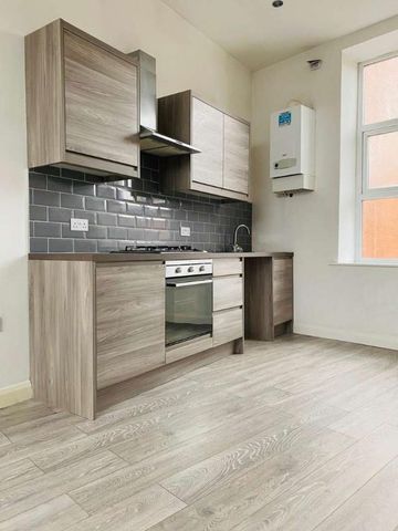 Bow Street, Oldham, OL1 - Photo 2