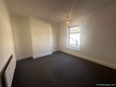 3 bedroom property to rent in Grimsby - Photo 2