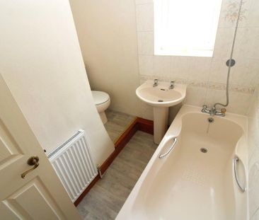 2 bedroom terraced house to rent - Photo 6