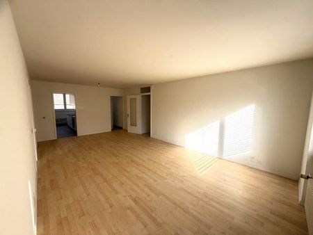 "Beau, 3.5 Piéces appartement rénové avec balcon!" - Photo 5