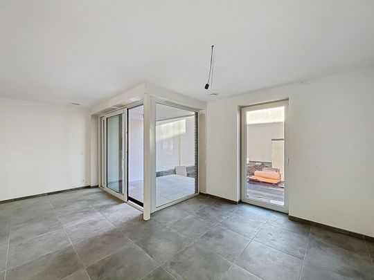 Appartement te huur - Photo 1