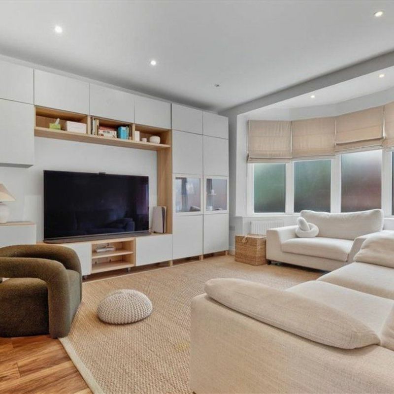 Dollis Hill Lane, Dollis Hill, NW2 - Photo 1