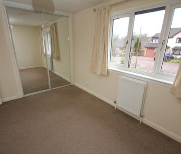 3 bedroom semi-detached house to rent - Photo 4
