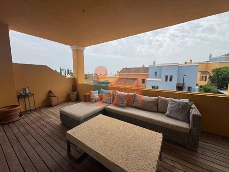 ALQUILER ADOSADA EXCLUSIVA | 3.700 €, 277 m² - Photo 4