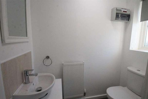 Markham Rise, Bedford, MK41 - Photo 1