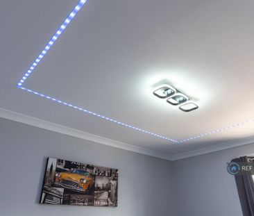 4 bedroom terraced house to rent - Photo 4