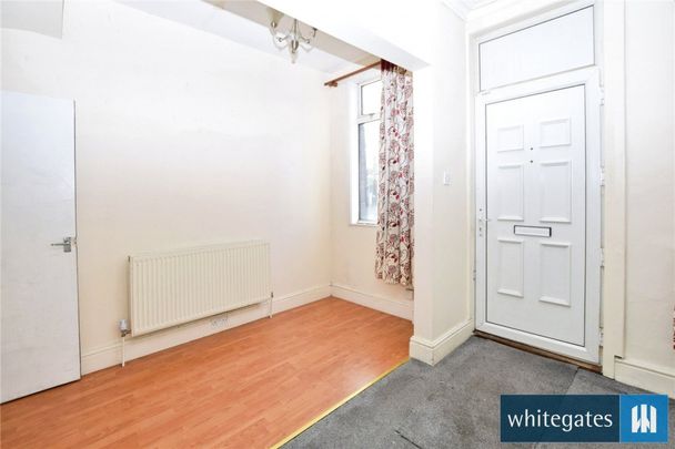 Tilbury Mount, Leeds, West Yorkshire, LS11 - Photo 1