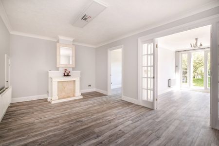 3 bedroom semi-detached house to rent - Photo 3