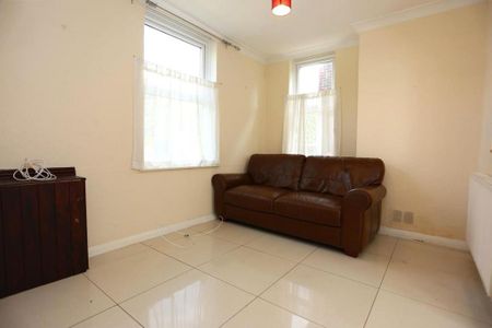 4 bedroom house to rent - Photo 2