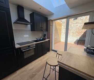 House - Photo 6