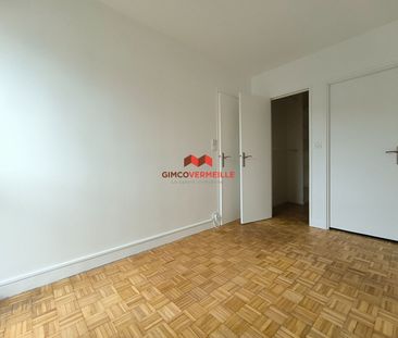Location Appartement 2 pièces 47m² - Photo 4