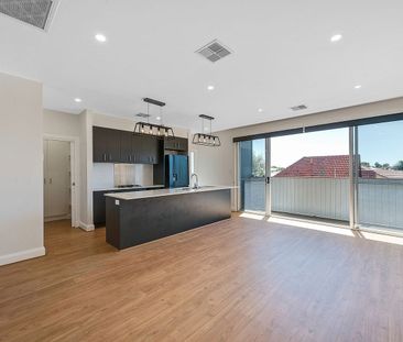 Modern 3 Bedroom Townhouse - Between the City and the Sea - Photo 6