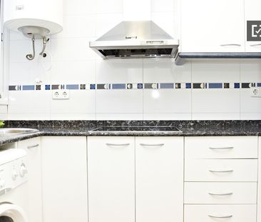 barcelona, Catalonia 08014 - Photo 2