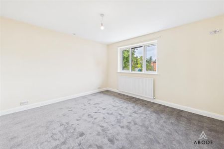 5 bedroom detached house to rent - Photo 2