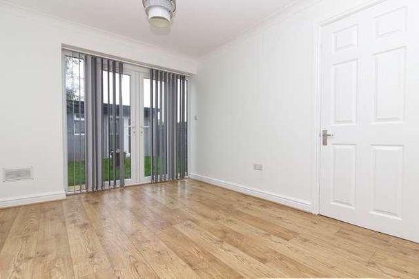 Bletchley - Bed Home With Much To Offer, MK3 - Photo 1