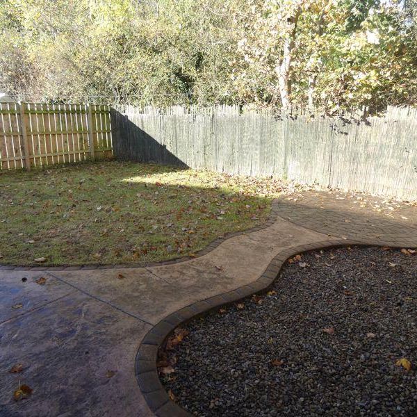 2 bedroom semi-detached bungalow to rent - Photo 1