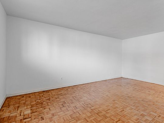 For Lease - 165 Colborne Avenue Unit# 104, Richmond Hill, Ontario - Photo 1