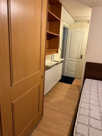 Room in a Shared House, London, SE14 - Photo 4