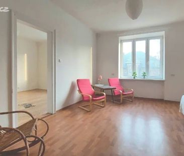 Pronájem bytu 2+1 76 m² - Photo 1