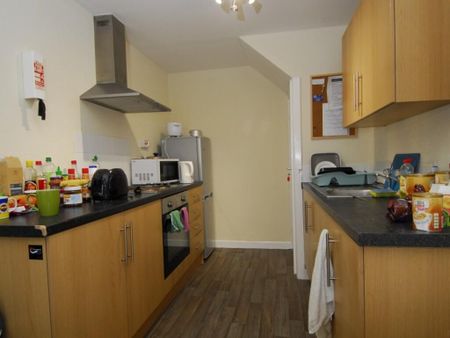 2 bedroom house share to rent - Photo 4