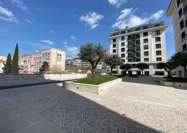 3 Bedroom Apartment with swimming pool, Benfica, Lisboa