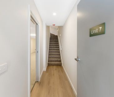 Spacious Townhouse in an Ideal Location! - Photo 2