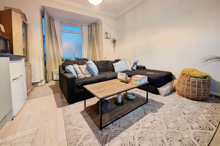 Arthur Road, SO15 - Photo 2