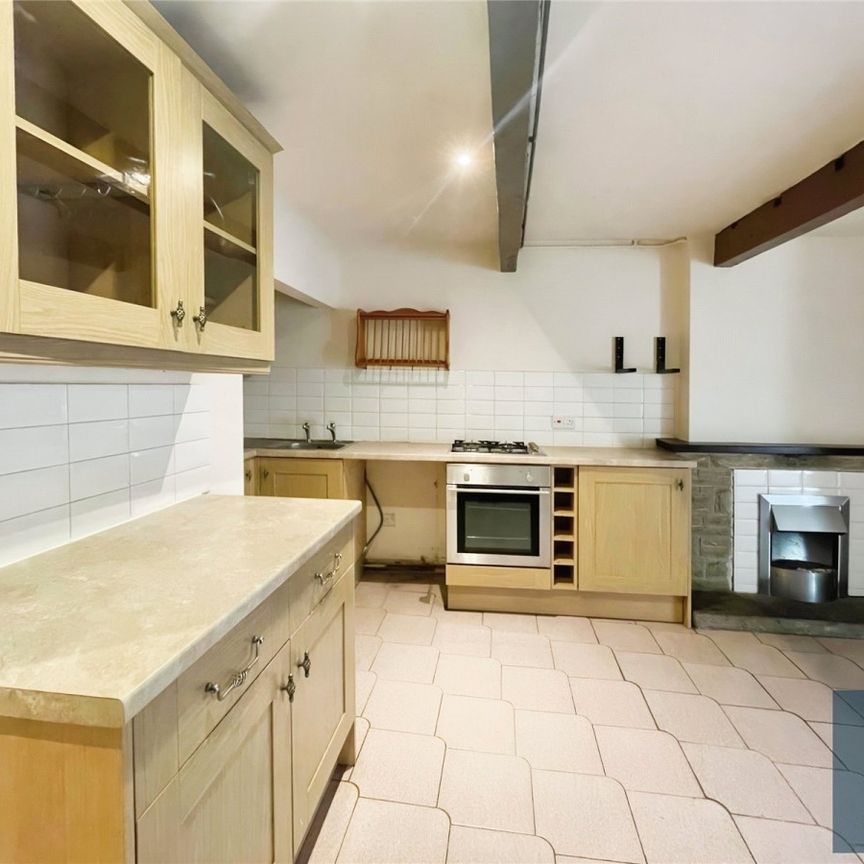 Burn Road, Birchencliffe, Huddersfield, HD3 - Photo 1