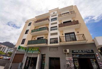 ¡Oportunidad Única! Fantástico Piso Reformado en el Corazón de Adeje – 0067-04588