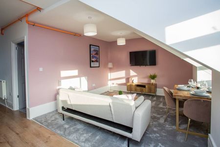 North Parade - Photo 3