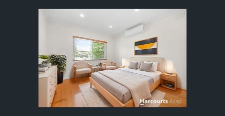 Charming and Cheerful – The Perfect Place to Call Home - Photo 2