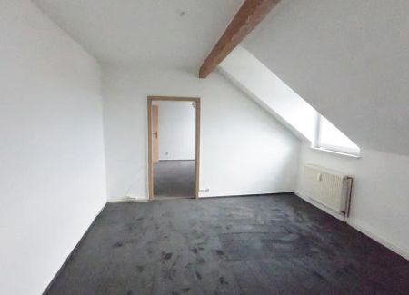 Ideal für eine Studenten-WG:Renovierte 5-Zimmer-Wohnung - Photo 4