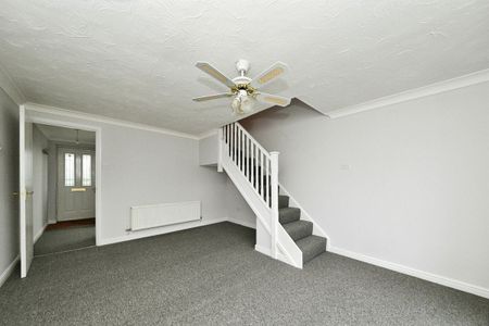 Bayfield Close - Photo 2