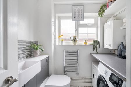 3 bedroom detached house to rent - Photo 4